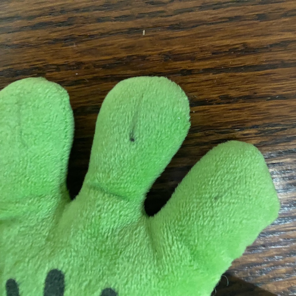 New Disney Parks Mickey Mouse 4" Glove
Green Plush Magnet - Picture 3 of 3